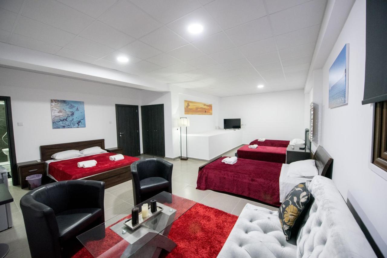 Central Luxury Studios Ayía Nápa Extérieur photo